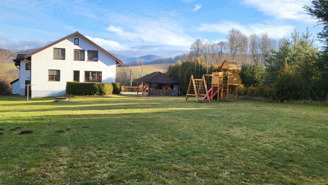 Vila Bela Pod Pradedem Luaran gambar